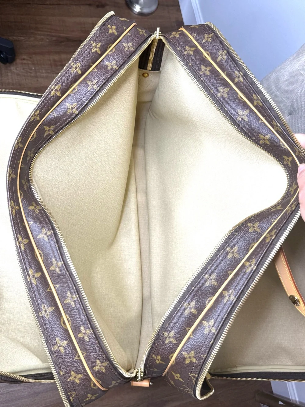 Authentic Louis Vuitton Alize unisex travel luggage bag M41391 brown monogram